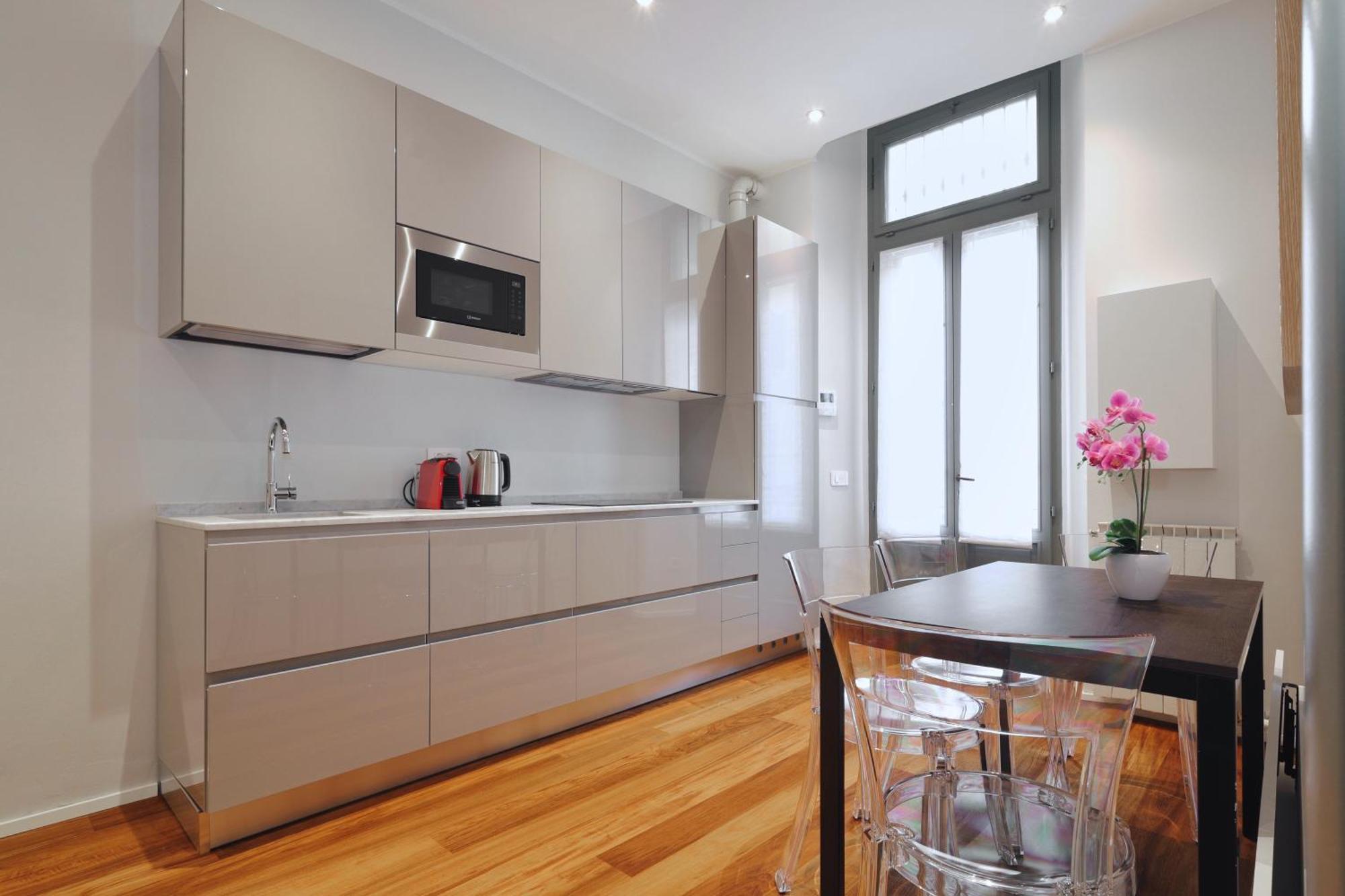 Joivy Modern Flat Near Duomo Di Milano Apartment Ngoại thất bức ảnh